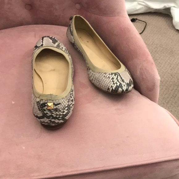 Kate spade flats! - Picture 2 of 2